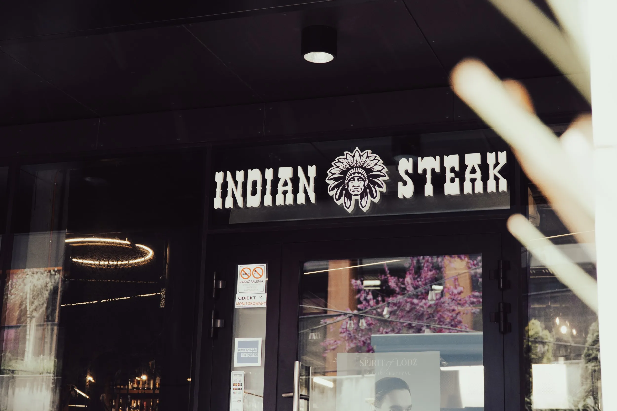 Zdjęcia restauracji w Monopolis