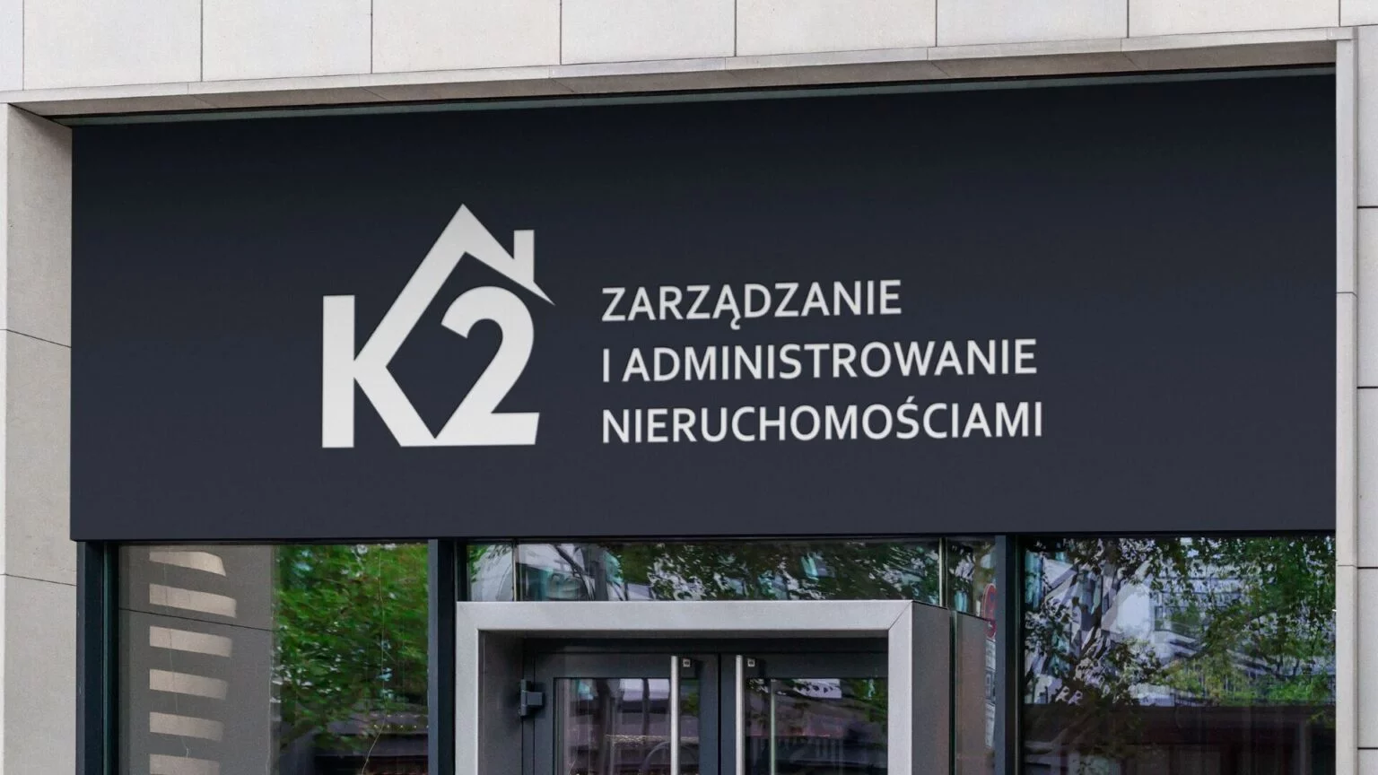 Projekt logo dla firmy zarządzającej nieruchomościami z Pabianic (okolice Łodzi)